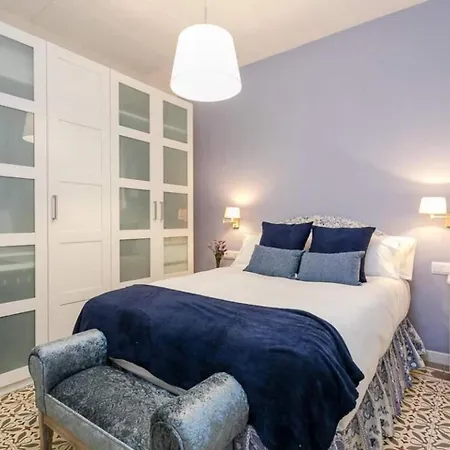 Lovely Designed House Connected To Center *