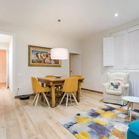 Lovely Designed Connected To Center Holiday home Cornella de Llobregat